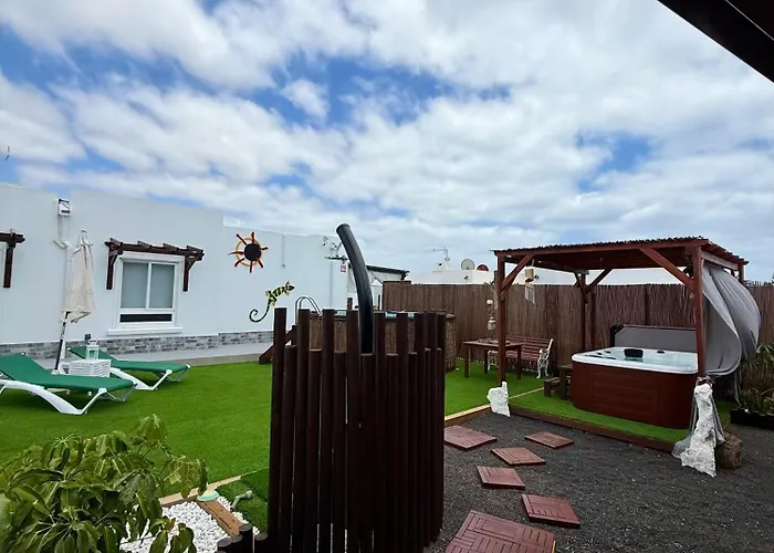 Y Lofts Makana Vendégház *