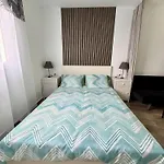 Y Lofts Makana Penzion