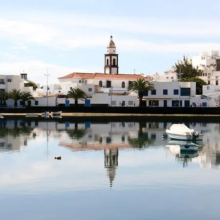 Y Lofts Makana بلايا بلانكا