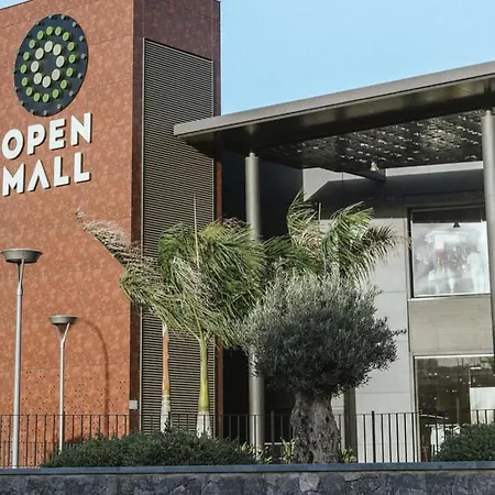 Y Lofts Makana بيت ضيافة بلايا بلانكا
