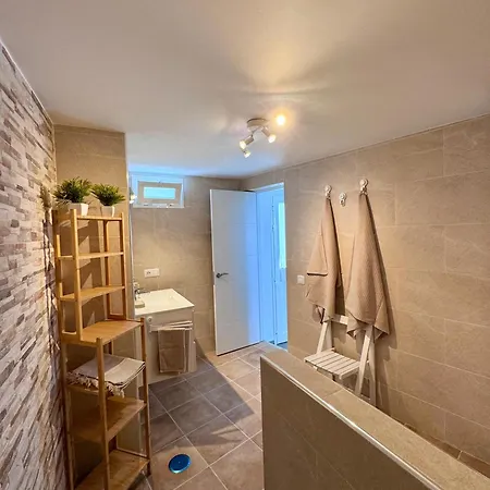 Y Lofts Makana Гостьовий будинок